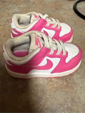 Nike Pink and White Toddlers' Low-Top Sneakers